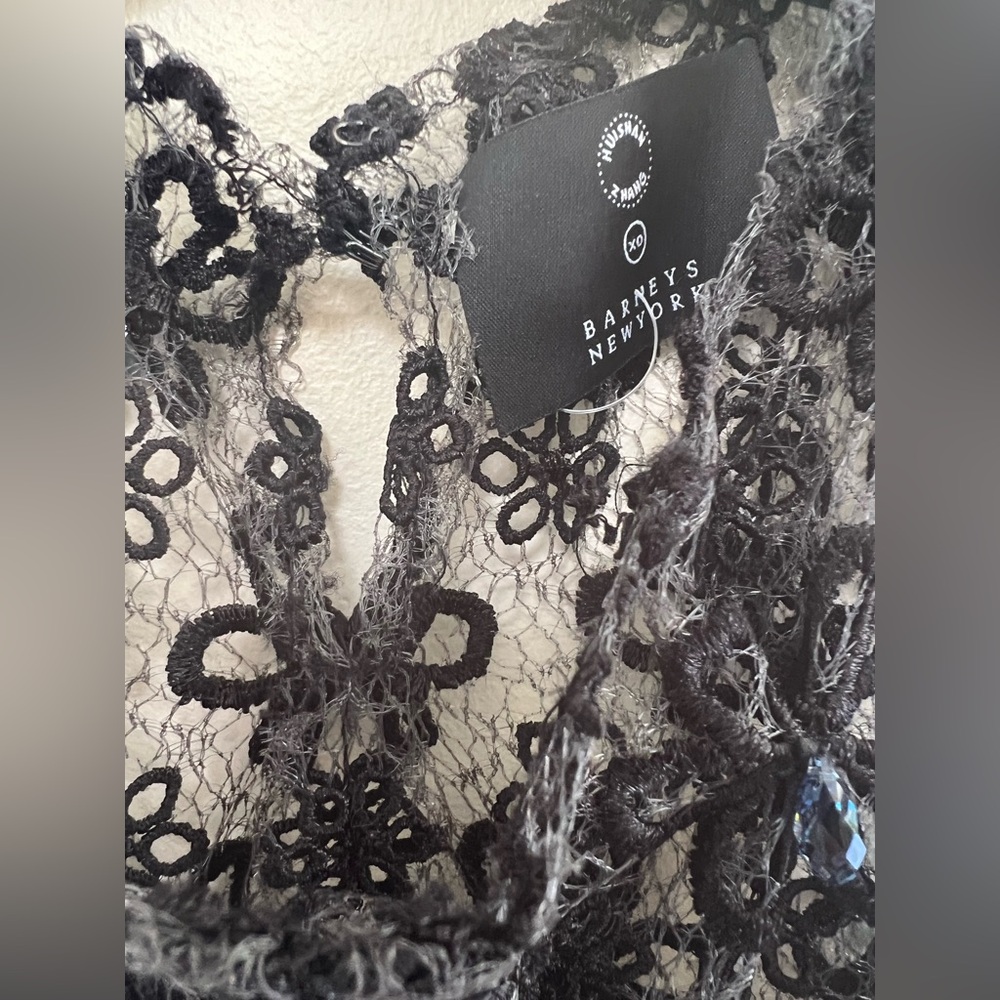 Elegant Black Lace Evening Dress - Picture 8 of 9